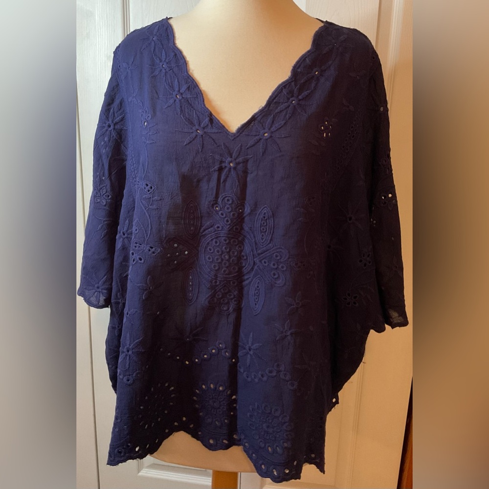 Coco + Carmen Navy Blue V Neck Eyelet Top Blouse One Size Large XL New
